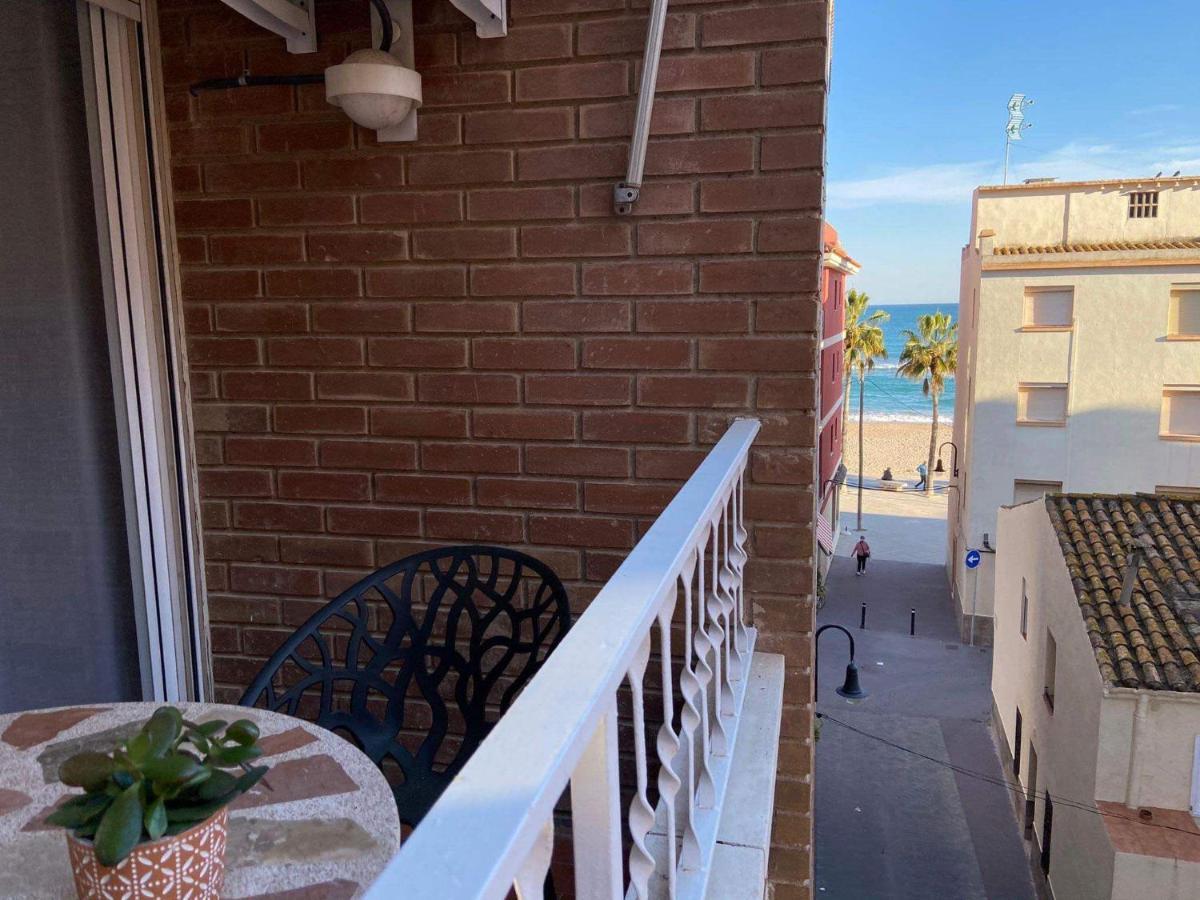 Apartamento A 1 Minuto De La Playa Torredembarra Exterior photo